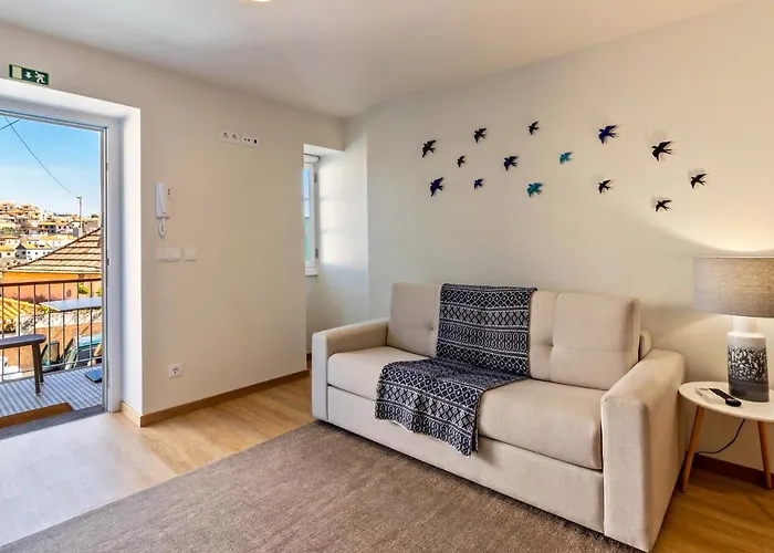 Casa Andorinhas بيت للعطل