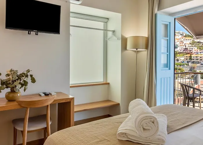 Casa Andorinhas بيت للعطل *