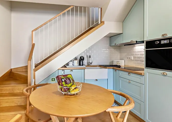 Casa Andorinhas بيت للعطل *